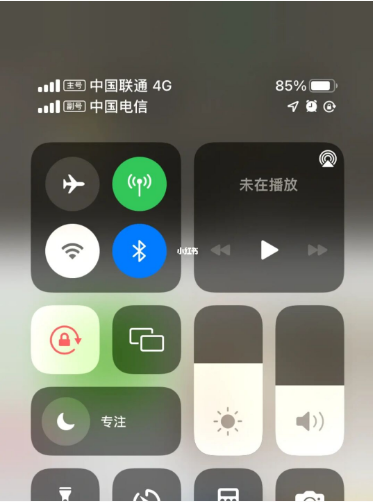 厦门苹果手机维修分享iPhone双卡信号解决办法 